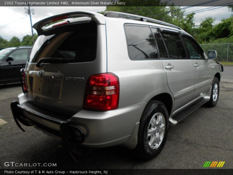 Millennium Silver Metallic / Ivory 2002 Toyota Highlander Limited 4WD