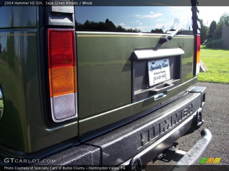 Sage Green Metallic / Wheat 2004 Hummer H2 SUV