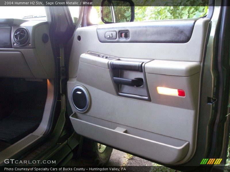 Door Panel of 2004 H2 SUV