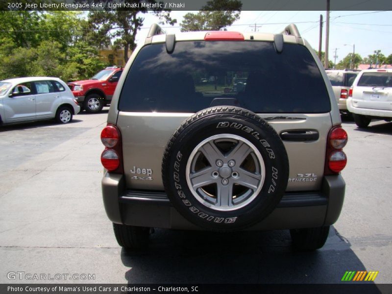 Light Khaki Metallic / Khaki 2005 Jeep Liberty Renegade 4x4