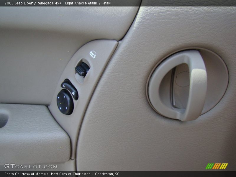 Light Khaki Metallic / Khaki 2005 Jeep Liberty Renegade 4x4