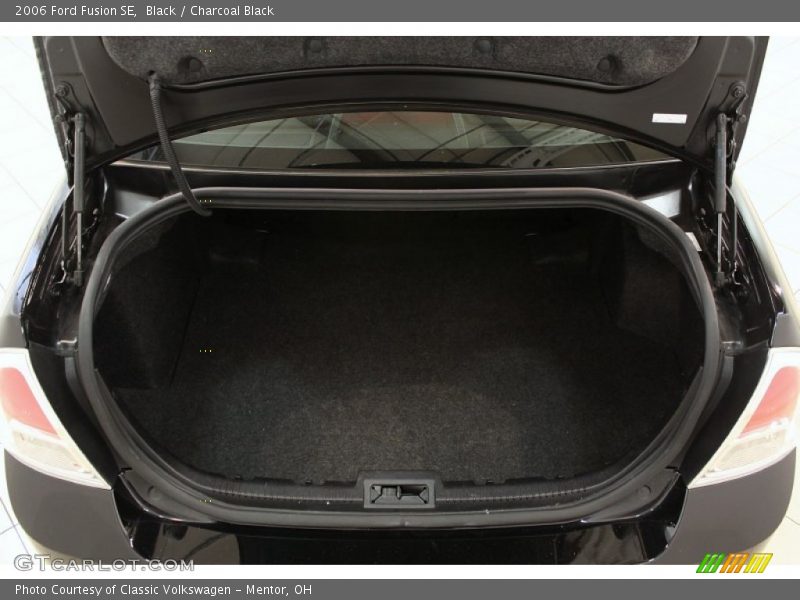Black / Charcoal Black 2006 Ford Fusion SE