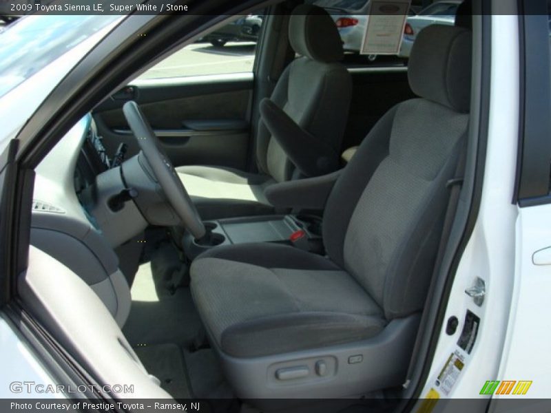 Super White / Stone 2009 Toyota Sienna LE