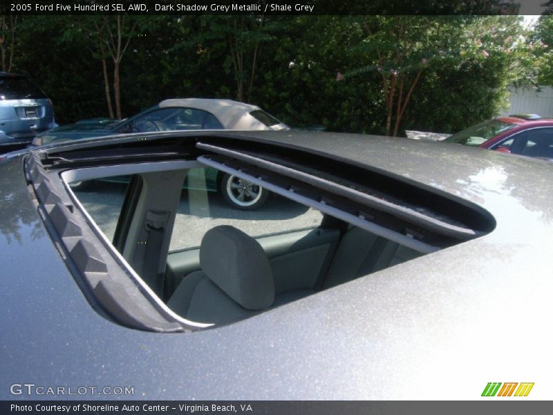 Sunroof of 2005 Five Hundred SEL AWD