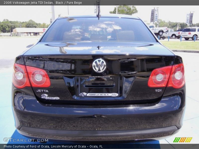 Black / Pure Beige 2006 Volkswagen Jetta TDI Sedan