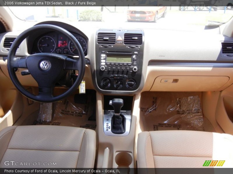 Black / Pure Beige 2006 Volkswagen Jetta TDI Sedan