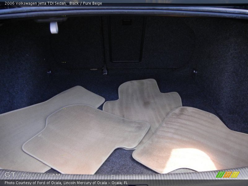 Black / Pure Beige 2006 Volkswagen Jetta TDI Sedan