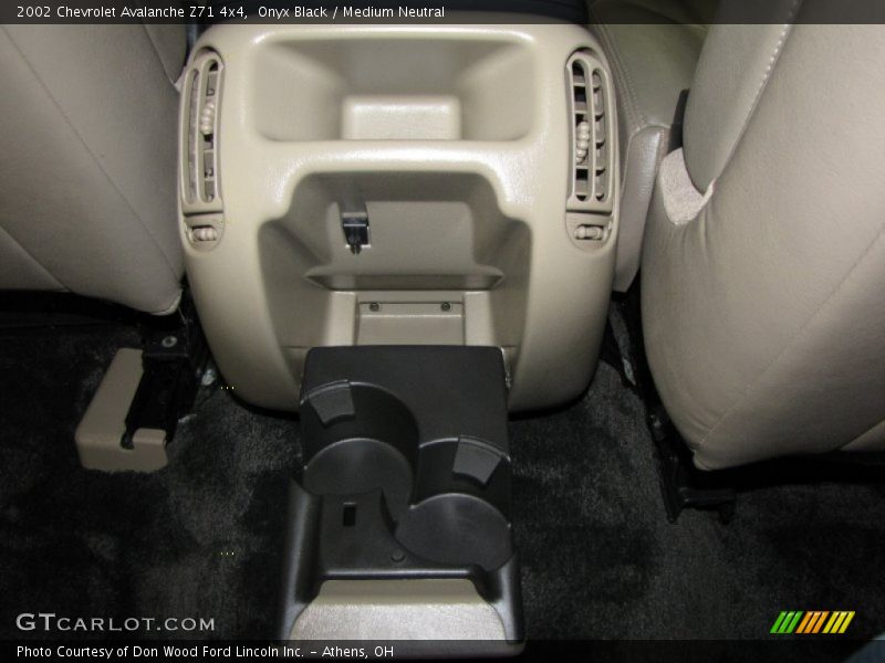 Onyx Black / Medium Neutral 2002 Chevrolet Avalanche Z71 4x4