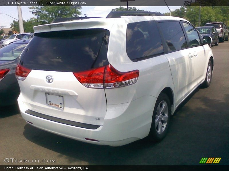 Super White / Light Gray 2011 Toyota Sienna LE