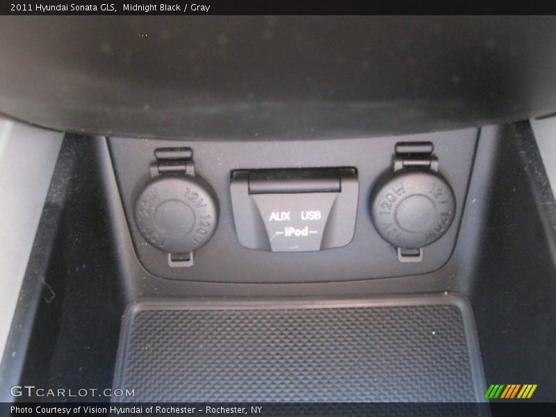 Midnight Black / Gray 2011 Hyundai Sonata GLS