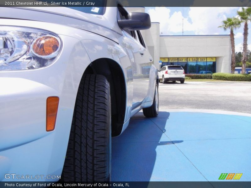 Silver Ice Metallic / Gray 2011 Chevrolet HHR LS