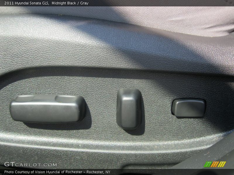 Midnight Black / Gray 2011 Hyundai Sonata GLS