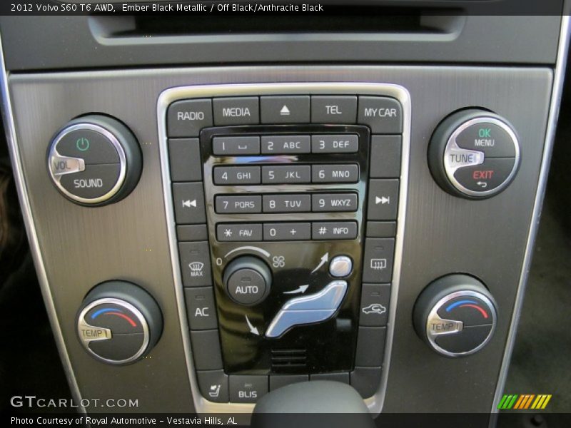 Controls of 2012 S60 T6 AWD