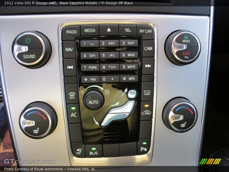 Controls of 2012 S60 R-Design AWD