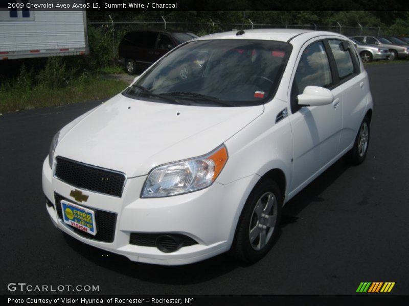 Summit White / Charcoal 2009 Chevrolet Aveo Aveo5 LS