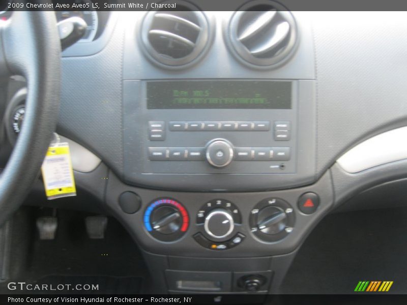 Summit White / Charcoal 2009 Chevrolet Aveo Aveo5 LS