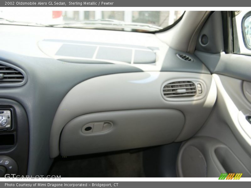 Sterling Metallic / Pewter 2002 Oldsmobile Alero GL Sedan