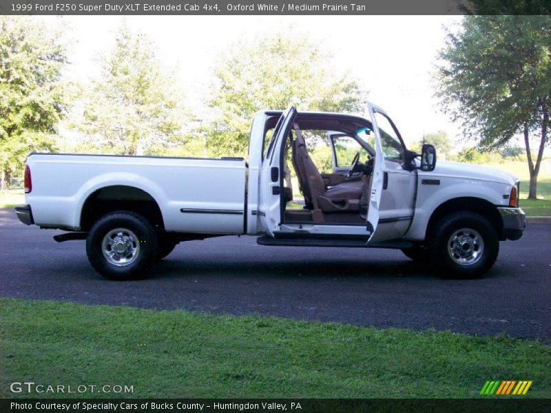 Oxford White / Medium Prairie Tan 1999 Ford F250 Super Duty XLT Extended Cab 4x4