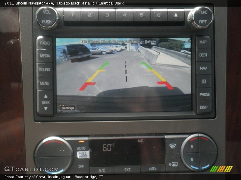 Tuxedo Black Metallic / Charcoal Black 2011 Lincoln Navigator 4x4