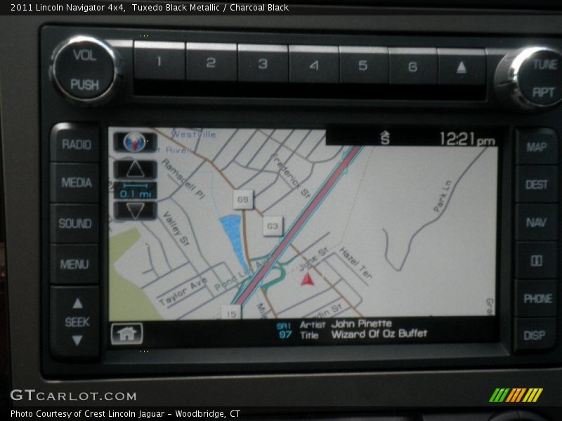 Tuxedo Black Metallic / Charcoal Black 2011 Lincoln Navigator 4x4