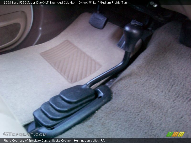 Oxford White / Medium Prairie Tan 1999 Ford F250 Super Duty XLT Extended Cab 4x4