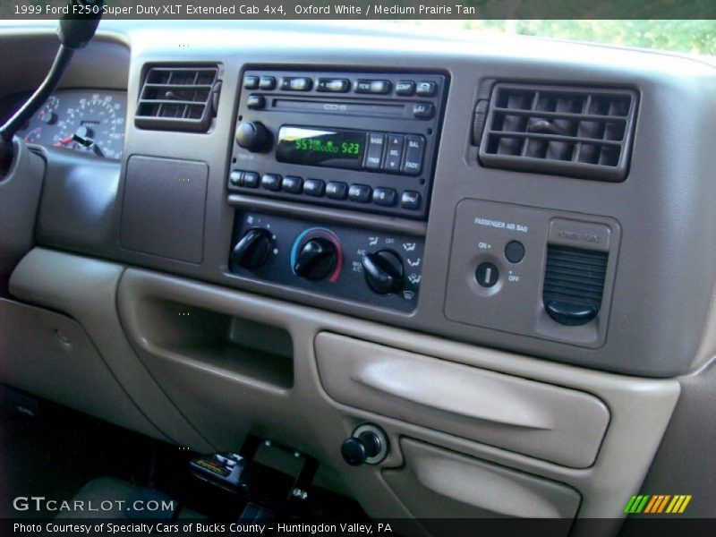 Oxford White / Medium Prairie Tan 1999 Ford F250 Super Duty XLT Extended Cab 4x4