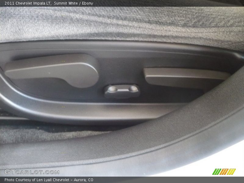 Summit White / Ebony 2011 Chevrolet Impala LT