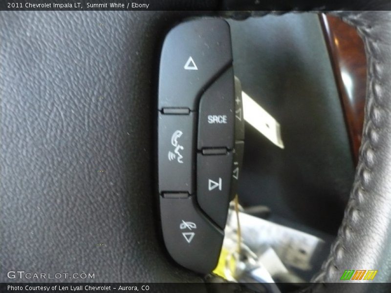 Summit White / Ebony 2011 Chevrolet Impala LT