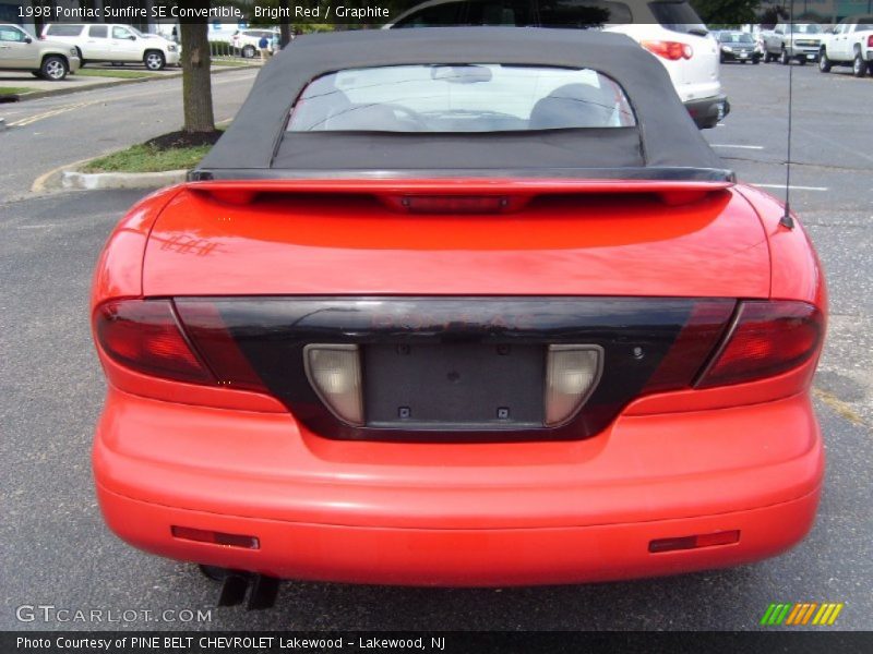 Bright Red / Graphite 1998 Pontiac Sunfire SE Convertible