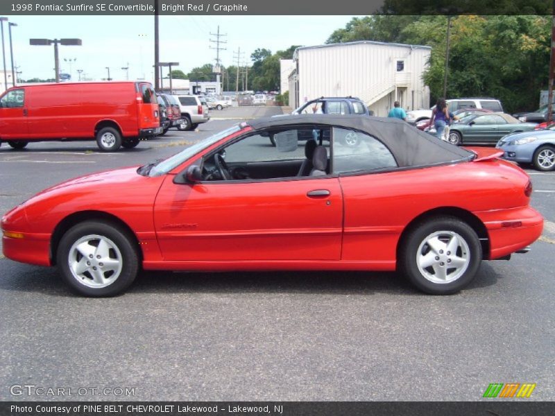 Bright Red / Graphite 1998 Pontiac Sunfire SE Convertible