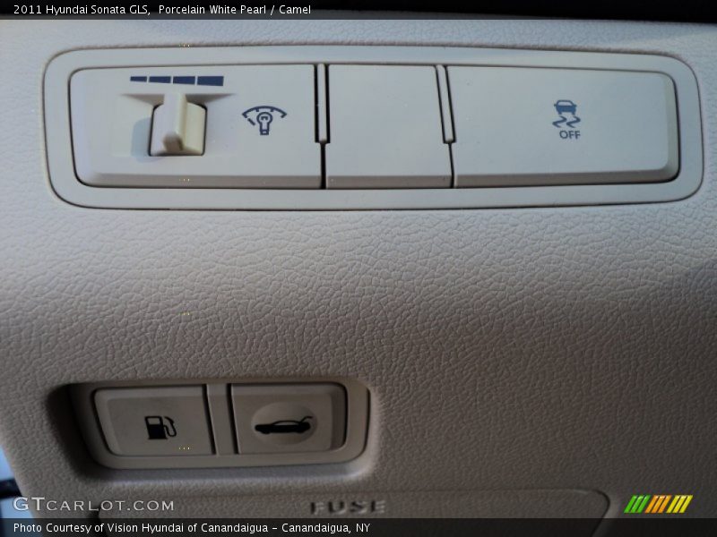 Porcelain White Pearl / Camel 2011 Hyundai Sonata GLS