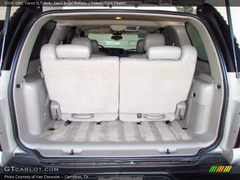 Sand Beige Metallic / Pewter/Dark Pewter 2005 GMC Yukon SLT 4x4