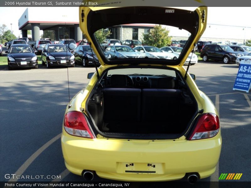 Sunburst Yellow / Black 2006 Hyundai Tiburon GS