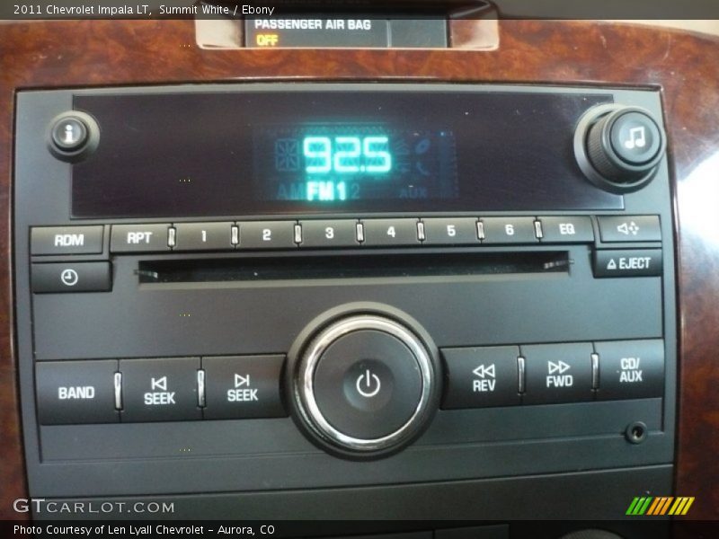 Summit White / Ebony 2011 Chevrolet Impala LT