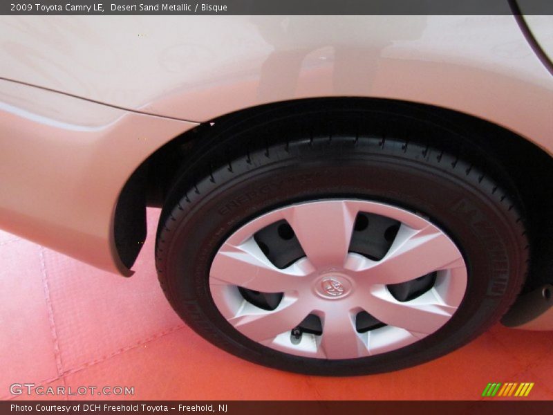 Desert Sand Metallic / Bisque 2009 Toyota Camry LE