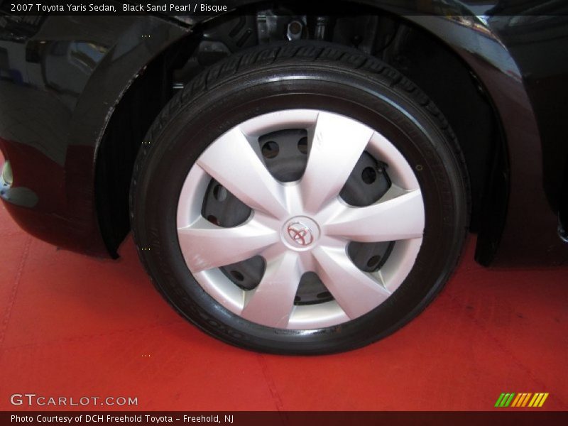 Black Sand Pearl / Bisque 2007 Toyota Yaris Sedan