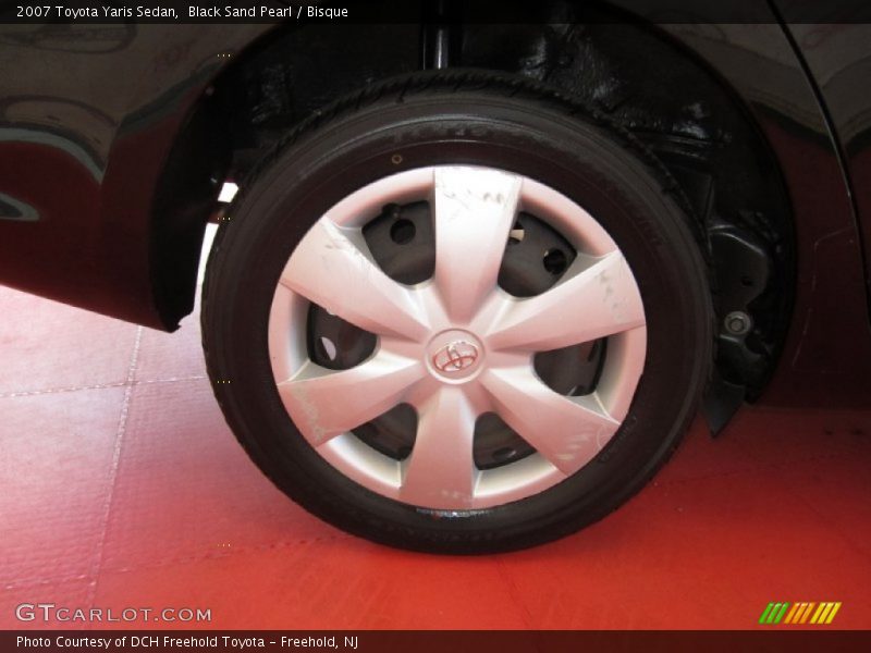 Black Sand Pearl / Bisque 2007 Toyota Yaris Sedan