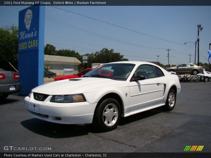 Oxford White / Medium Parchment 2001 Ford Mustang V6 Coupe