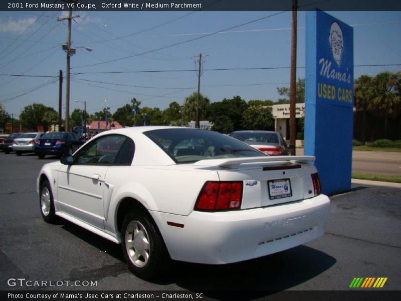 Oxford White / Medium Parchment 2001 Ford Mustang V6 Coupe