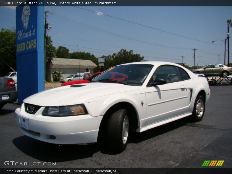 Oxford White / Medium Parchment 2001 Ford Mustang V6 Coupe