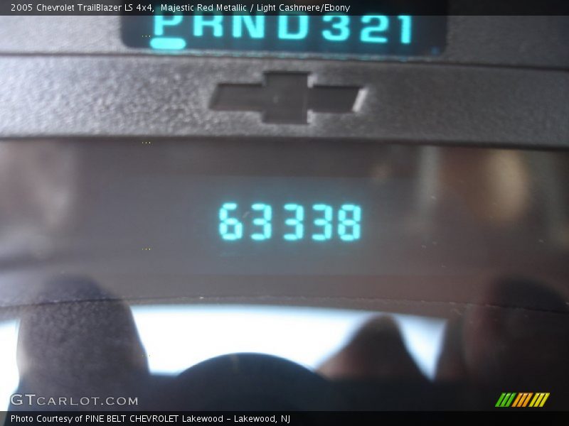 Majestic Red Metallic / Light Cashmere/Ebony 2005 Chevrolet TrailBlazer LS 4x4