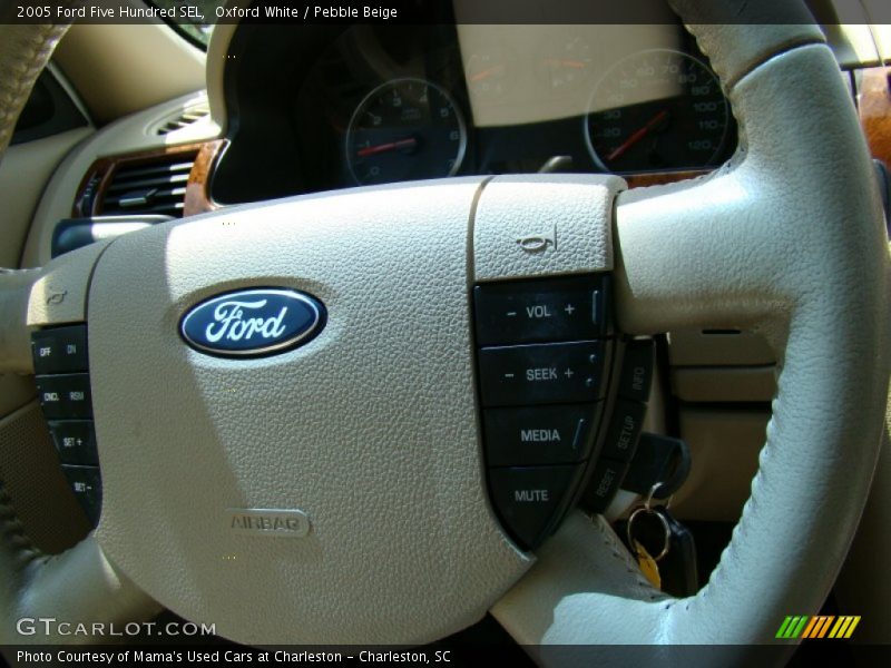 Oxford White / Pebble Beige 2005 Ford Five Hundred SEL