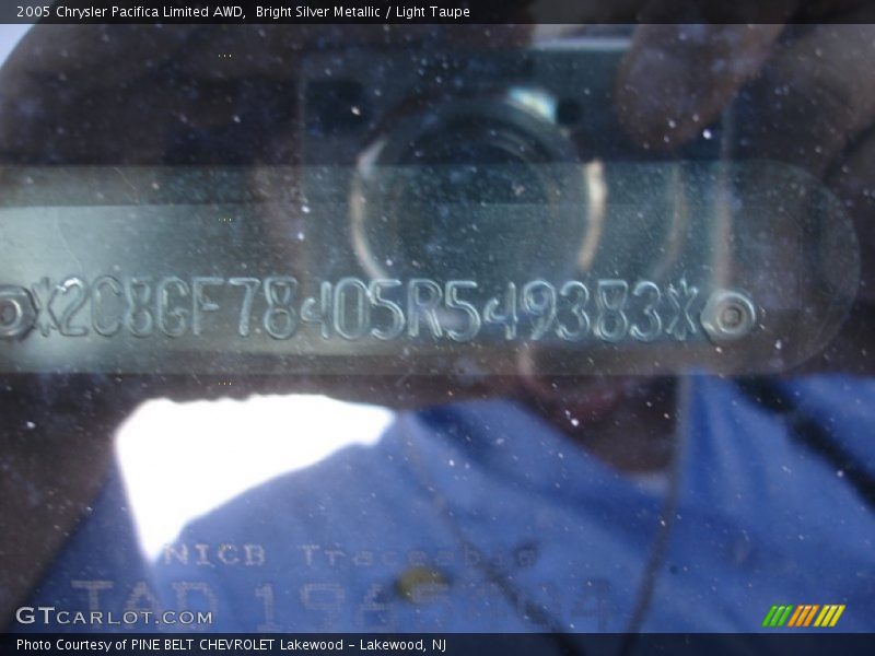 Bright Silver Metallic / Light Taupe 2005 Chrysler Pacifica Limited AWD