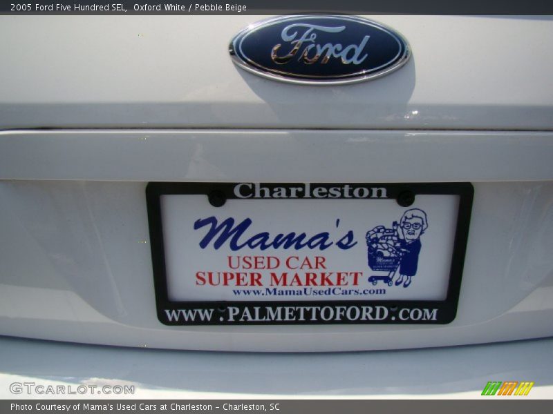 Oxford White / Pebble Beige 2005 Ford Five Hundred SEL
