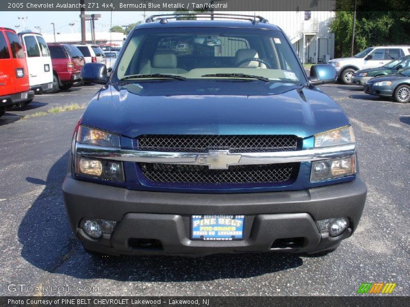 Bermuda Blue Metallic / Tan/Neutral 2005 Chevrolet Avalanche Z71 4x4