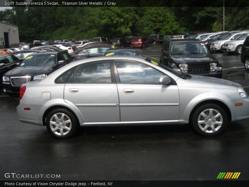 Titanium Silver Metallic / Gray 2005 Suzuki Forenza S Sedan