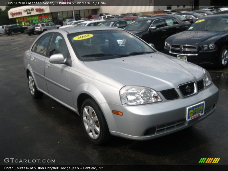 Titanium Silver Metallic / Gray 2005 Suzuki Forenza S Sedan