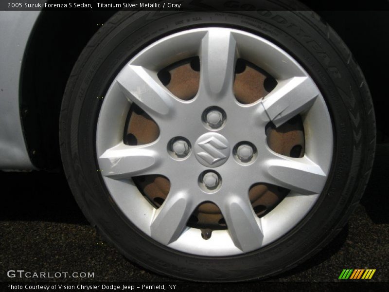 Titanium Silver Metallic / Gray 2005 Suzuki Forenza S Sedan