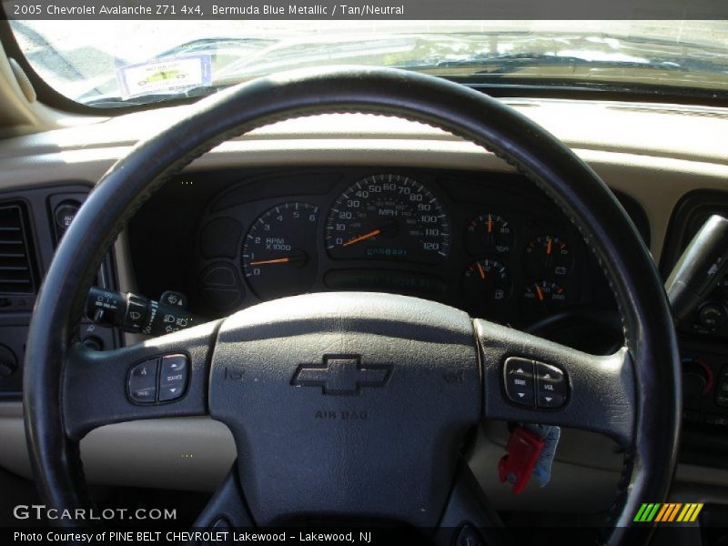 Bermuda Blue Metallic / Tan/Neutral 2005 Chevrolet Avalanche Z71 4x4