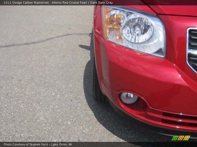 Inferno Red Crystal Pearl / Dark Slate Gray 2011 Dodge Caliber Mainstreet